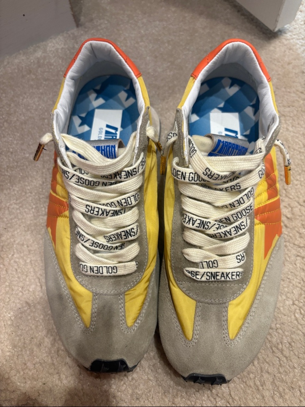 GOLDEN GOOSE STAR PRINTED TRAINERS- size 39 - Picture 2 of 7